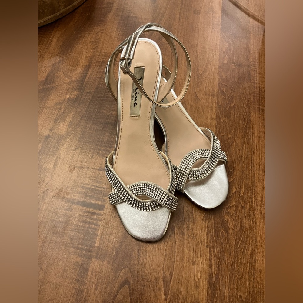 Nina short wedge heals. Rhinestone. See photos for signs of wear